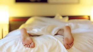 Cea mai scumpă partidă de amor s-a plătit la Iași! O tânără a plecat cu 15.000 de euro din casa bărbatului cu care a petrecut clipe fierbinți