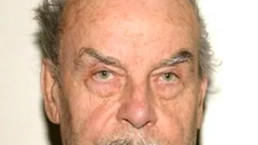 Monstrul Fritzl o bombardeaza cu scrisori de iertare pe fiica pe care a violat-o