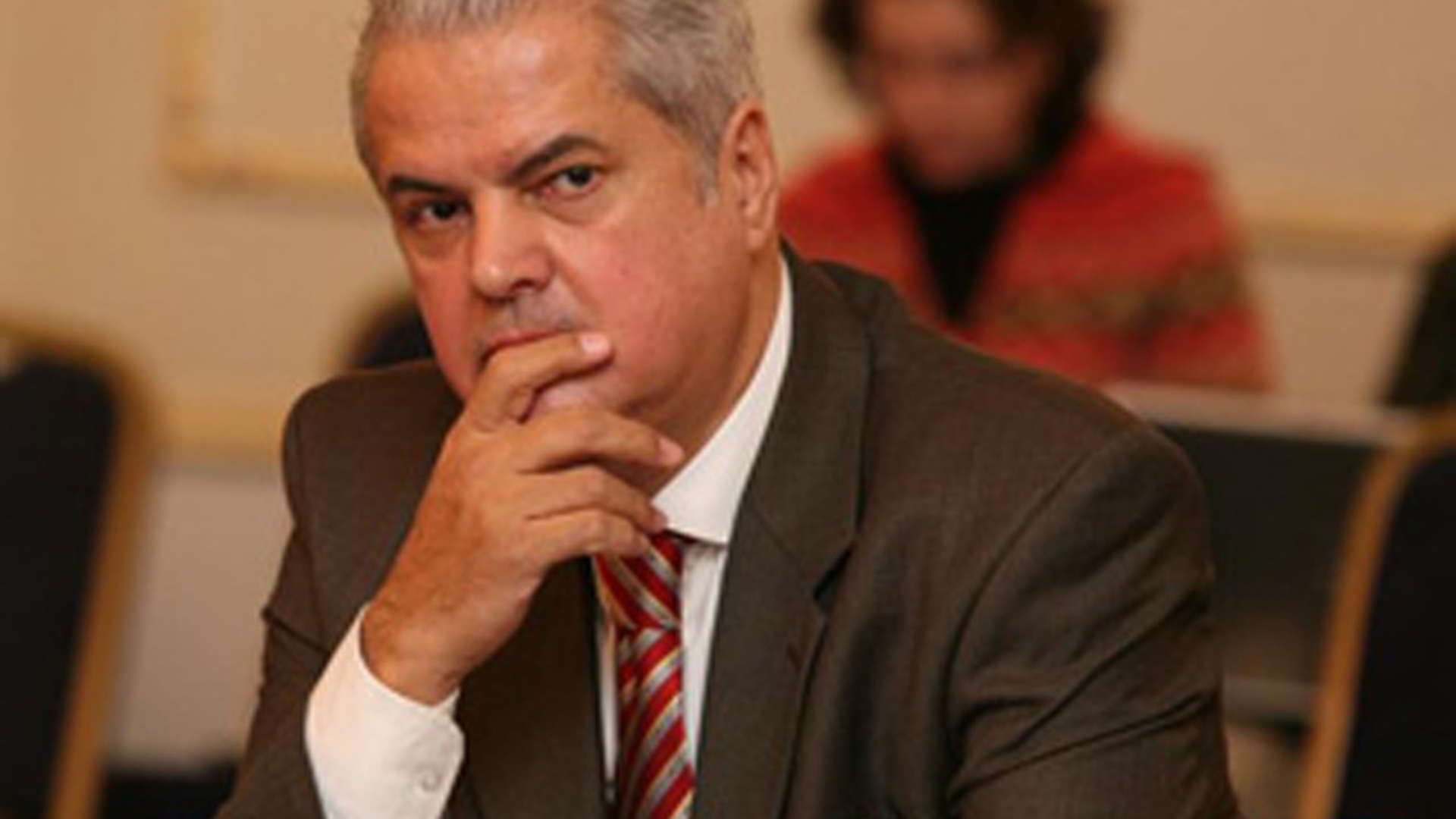 Tribunalul Bucuresti a respins cererea lui Nastase de eliminare din pedeapsa a celor sase zile petrecute in spital