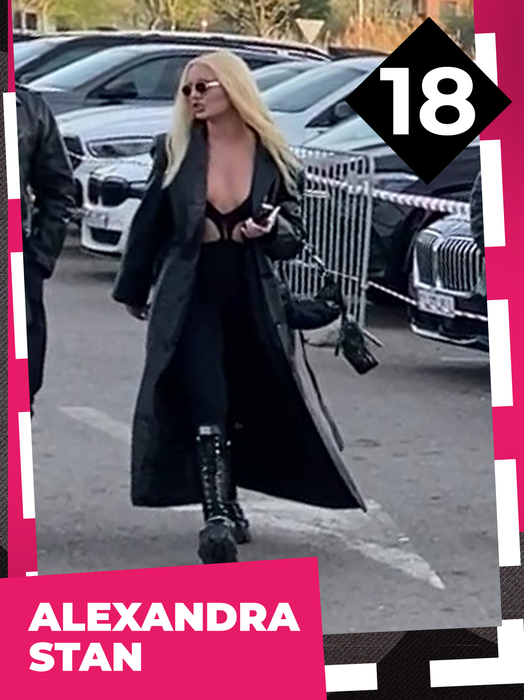 TOP 20 vedete mega mulate şi super dotate! CANCAN.RO le-a surprins în toată splendoarea. Roxana Dobre, Ramona Olaru sau Iuliana Pepene? Cine e mai „neastâmpărată”?