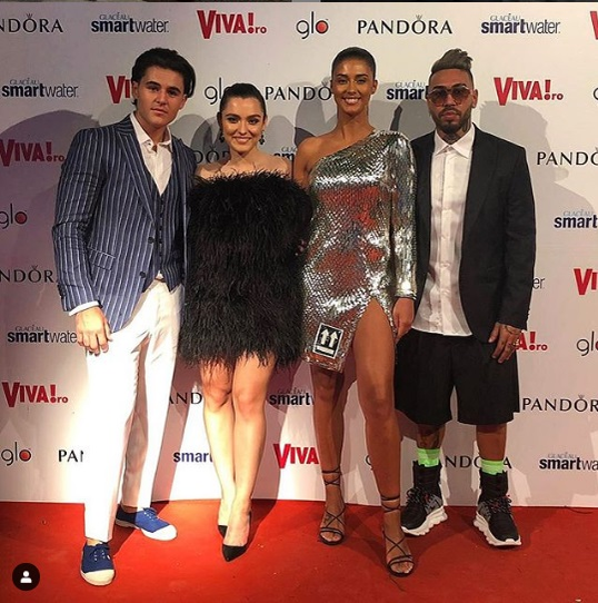 Ce studii are, de fapt, Antonia! Alex Velea este olimpic pe lângă ea
