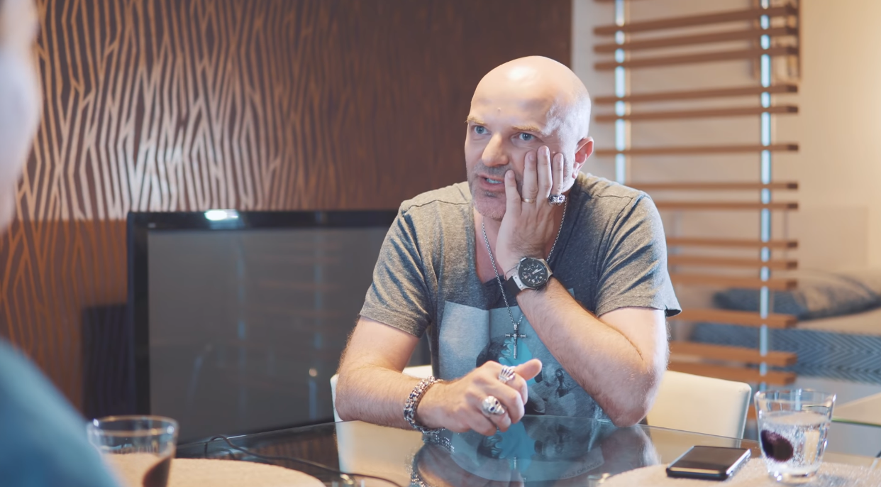 Dan Capatos a spus adevărul despre bătaia dintre Nicolae Guță și iubita lui gravidă de la Antena 1. A fost o făcătură