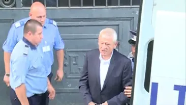 Inregistrare bomba! Un cunoscut om de afaceri a apelat la magia neagra ca sa-l nenoroceasca pe Oprescu. Vrajitoarea spune tot