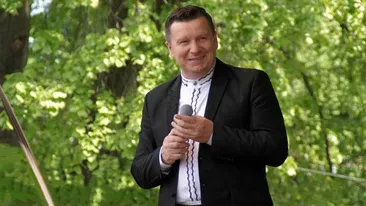 Aurel Tămaș a trecut prin clipe de groază, într-un avion care a decolat din București! Aeronava cu 180 de pasageri a căzut în gol sute de metri