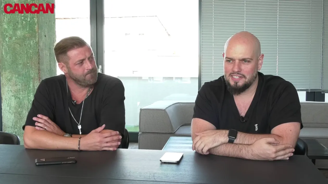 Cristian Pulhac, dezamăgit că secvența din filmul Teambuilding în care se cântă kind reminder lu' Rapid a fost scoasă din montaj. Era o glumă bună!