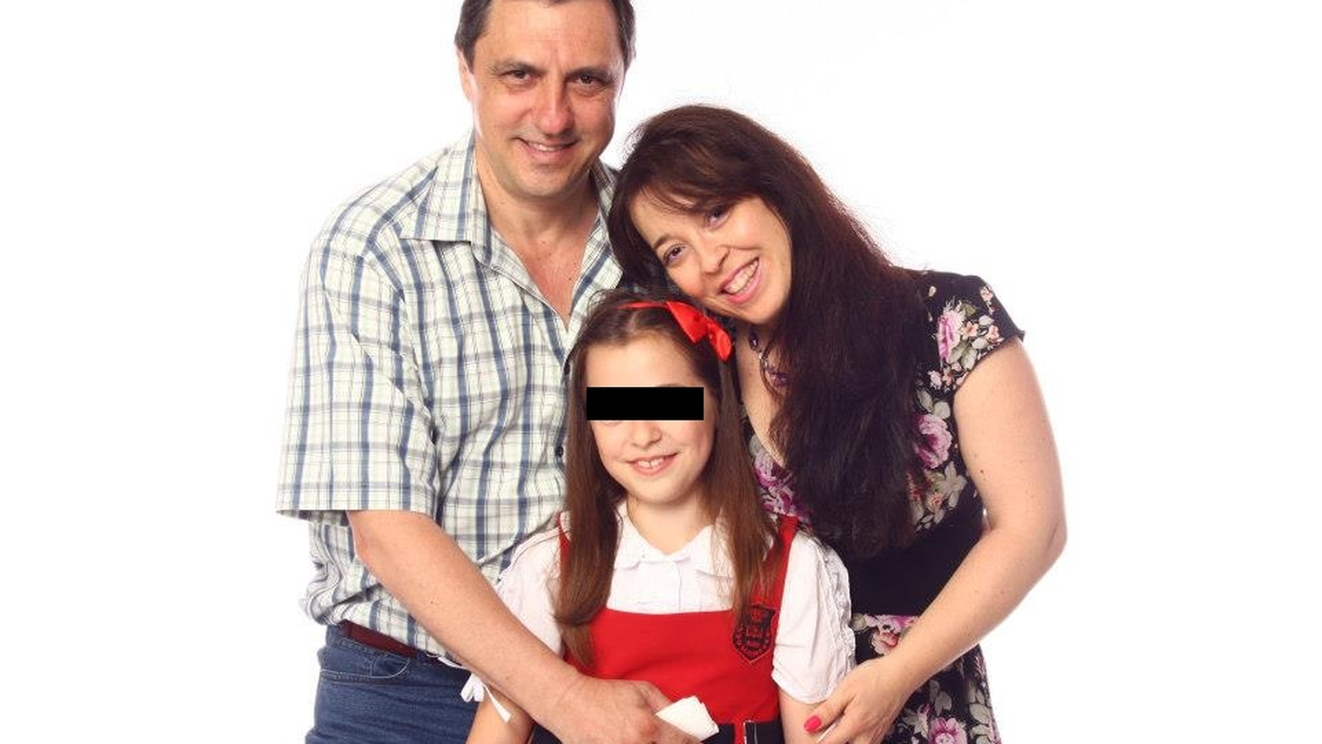 Sotia celui mai bogat sindicalist roman este in stare de soc dupa ce barbatul ei a fost arestat! Se duce zilnic la psiholog si...