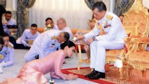 Aroganță, în vreme de pandemie! Regele Thailandei s-a izolat într-un hotel de lux din Germania, alături de 20 de femei