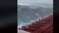 Valuri de 20 de metri în Marea Neagră! Imagini incredibile