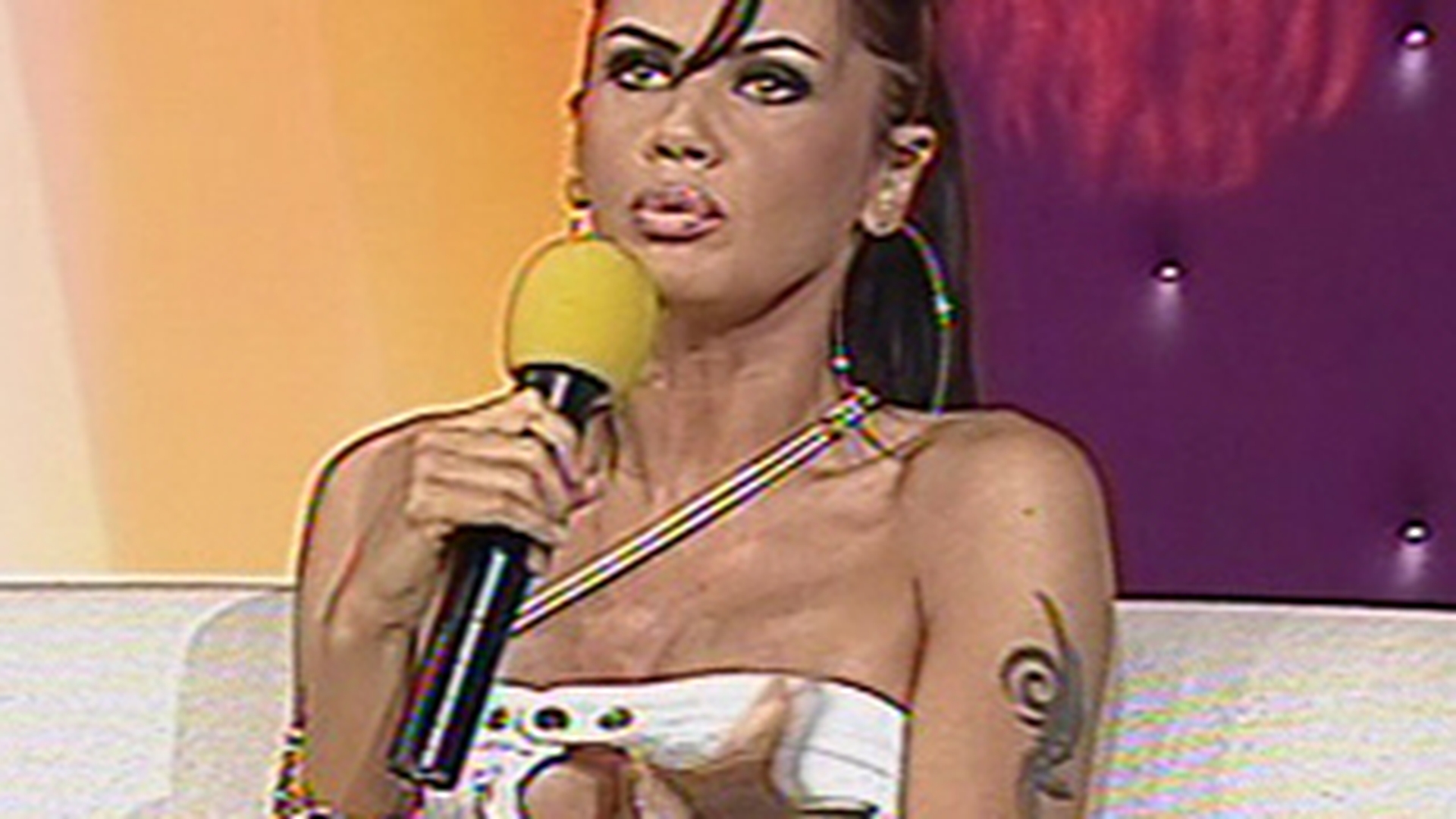 Oana Zavoranu da de pamant cu Pepe! "Este un maimutoi filfizon! Are fata de posedat!"