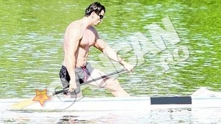 Petre Condrat si-a aratat muschii la o tura de caiac-canoe. Un campion model