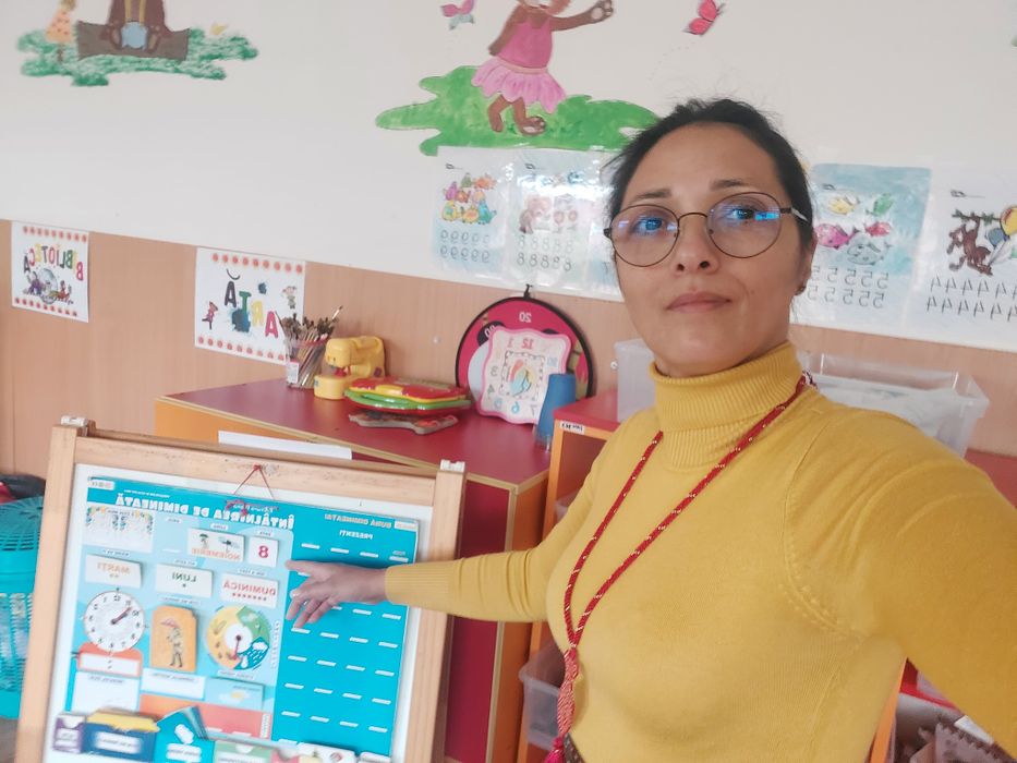 Alina Ursu este o educatoare respectată și iubită de copii foto: Facebook