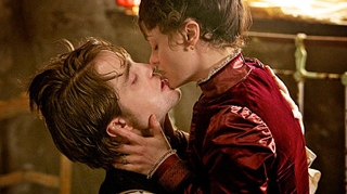 "Robert Pattinson stie sa sarute foarte bine"! Vezi cine a declarat asta!