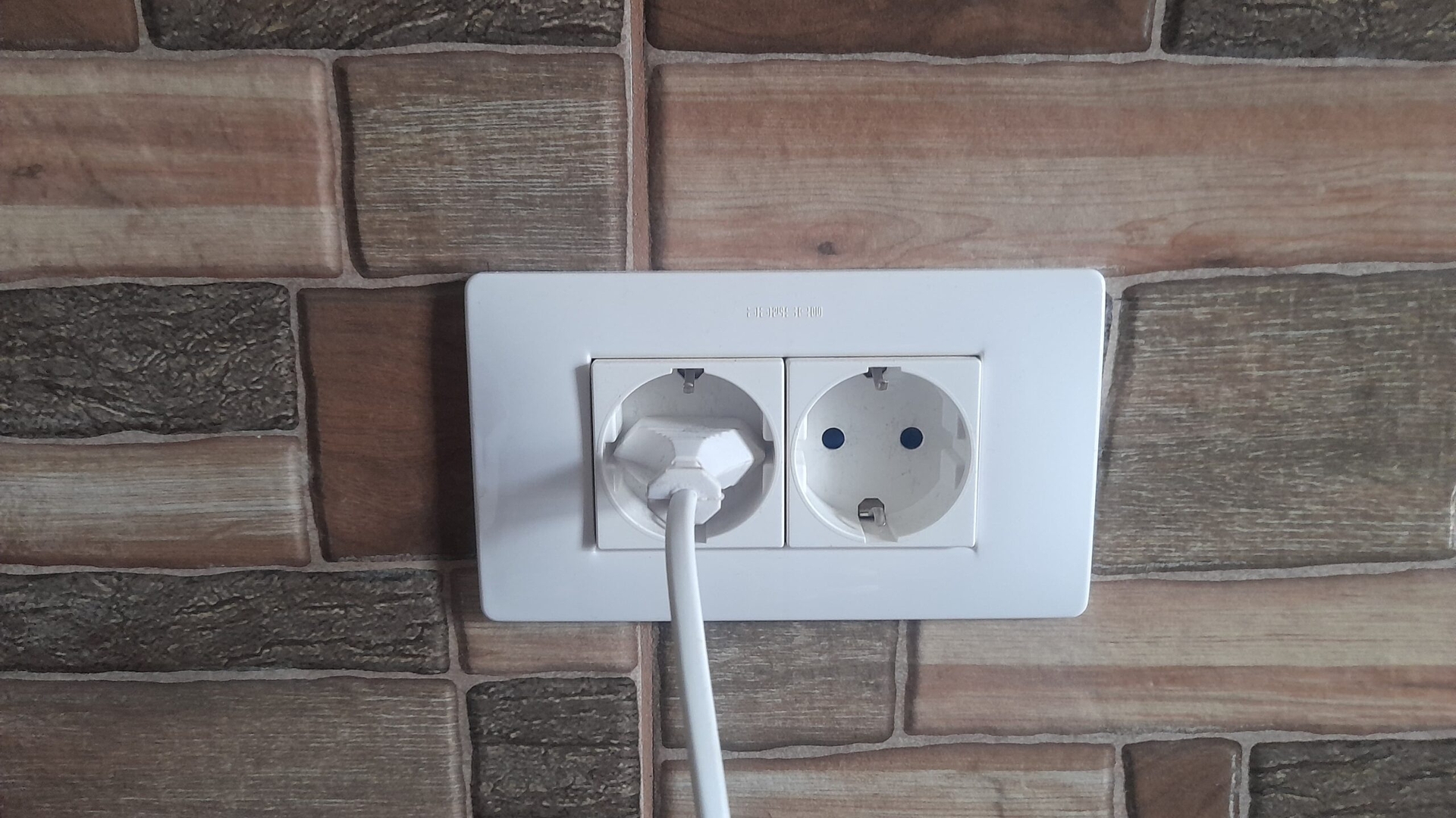 Aparatele din casă care consumă cel mai mult curent. Fac pagubă chiar și când sunt oprite