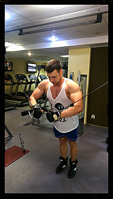 El este Mihai, fratele lui Andrei Versace/ Sursa foto: Facebook