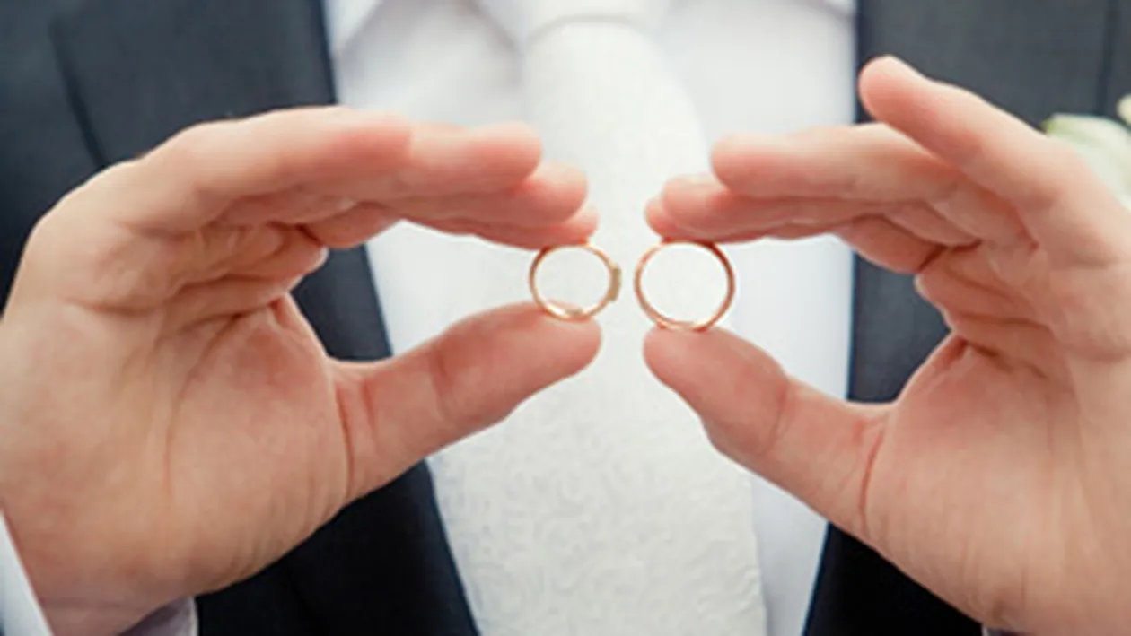 ALARMANT! Din cauza crizei romanii nu se mai casatoresc! In 20 de ani populatia tarii va avea sub 10 milioane de oameni?