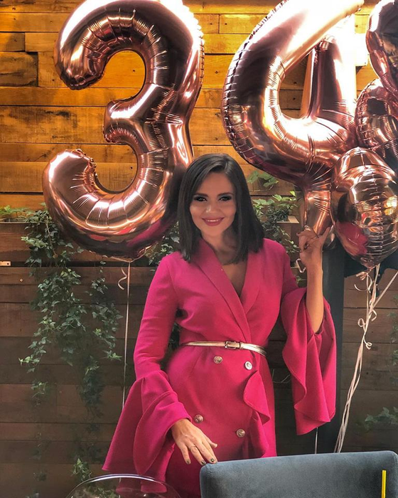 Cristina Șișcanu a împlinit 34 de ani. Cum s-a îmbrăcat fina ei, Gabriela Cristea, la petrecerea dată cu ocazia zilei de naștere