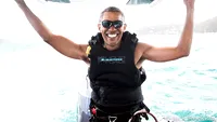 BARACK OBAMA se bucură din plin de vacanţă, după încheierea mandatului de preşedinte! S-a distrat pe cinste alături de unul dintre cei mai bogaţi oameni din lume, RICHARD BRANSON