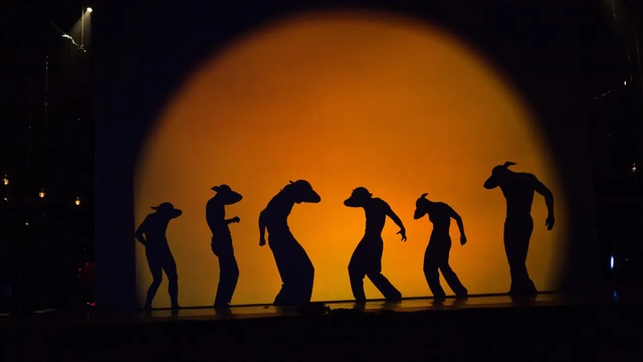 Maestrii luminii si umbrelor vin la Bucuresti! Trupa a facut furori cu un show la decernarea premiilor Oscar!
