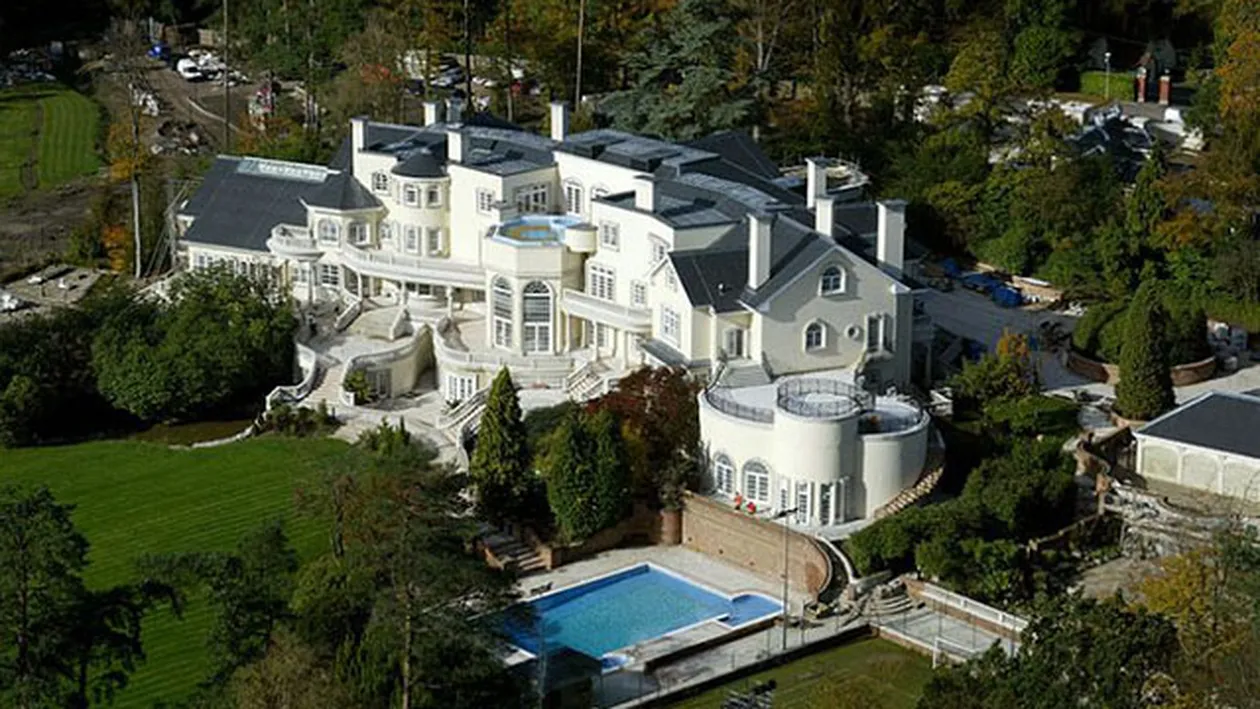 Cele mai scumpe case din lume si ultradotarile lor! Cine n-ar vrea sa locuiasca in asa ceva?