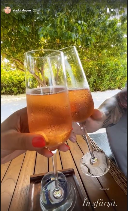 Vlăduța Lupău este însărcinată? Gestul făcut de cântăreață chiar de ziua soțului ei: “Ai tot ce îți dorești”