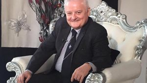 IRINEL COLUMBEANU împlineşte azi 60 de ani! Ce mesaj i-a transmis MONICA GABOR