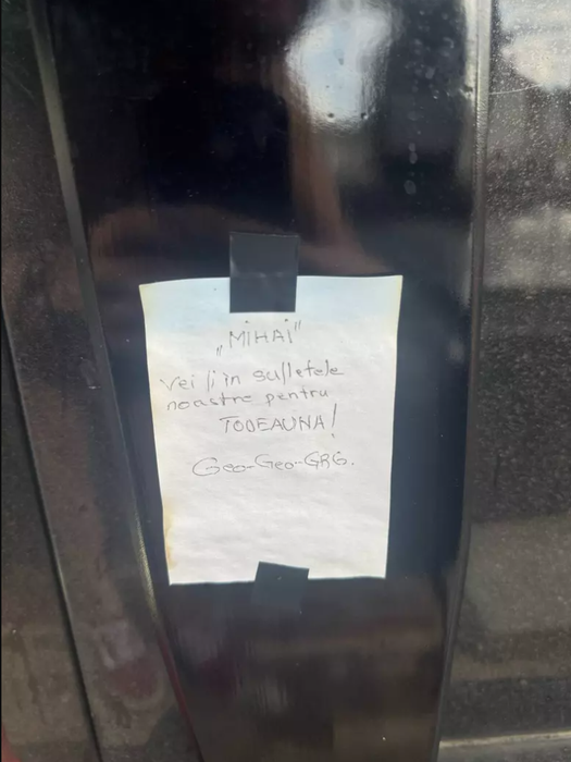 Cum arată cavoul lui Mihai Leu, la 3 săptămâni de la înmormântare. Ce a apărut pe crucea lui