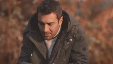 FOTO / Drama prin care a trecut un cunoscut actor turc. Și-a pierdut părinții când avea doar 16 ani