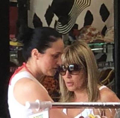Primele imagini cu Elena Udrea și Alina Bica, în Costa Rica! Cum au fost fotografiate cele două