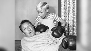 Doliu la Hollywood! "Dennis, pericol public", ucis de o boală necruțătoare