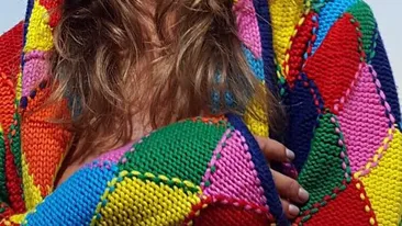 Corina Bud a încercat să-l sărute pe Carla's Dreams! ”Stați așa, că am de vorbit cu el în privat”