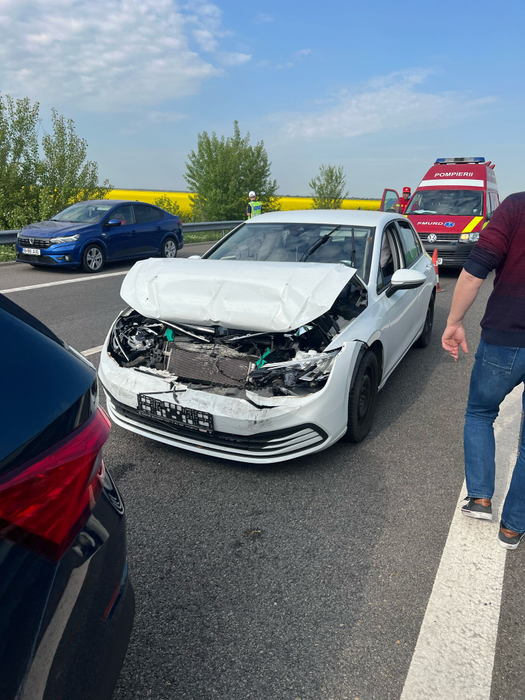 Vacanța de 1 Mai a început prost! Accident cu 6 mașini pe Autostrada A2, sensul Bucureşti – Constanţa
