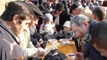 In Mehedinti a fost inghesuiala pentru o portie de fasole