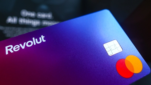Ai Revolut? Noile reguli care te pot lăsa fără cont