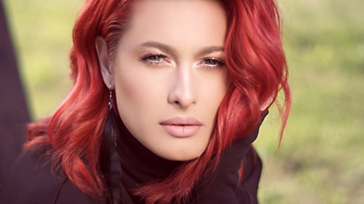 Raluka, petrecere surpriză de ziua ei!