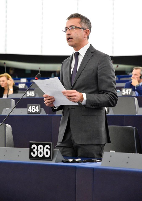 Dragoș Benea, europarlamentar de Bacău, critică, în termeni duri, ceea ce s-a întâmplat la spitalul de la Suceava