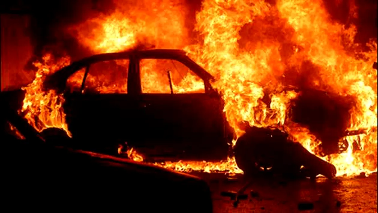 Angajat al Poliției Locale Alba Iulia, suspectat că a incendiat mașina fostei soții