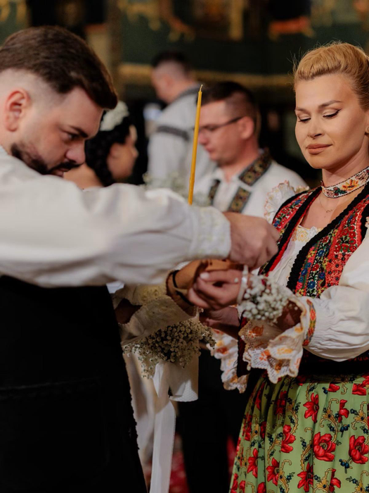 Oana Tomoioagă, în postura de nașă de cununie / Sursa foto: Social media