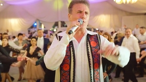 I-am aflat tariful! Câți euro cere Constantin Enceanu pentru a cânta la o nuntă acum, în 2022