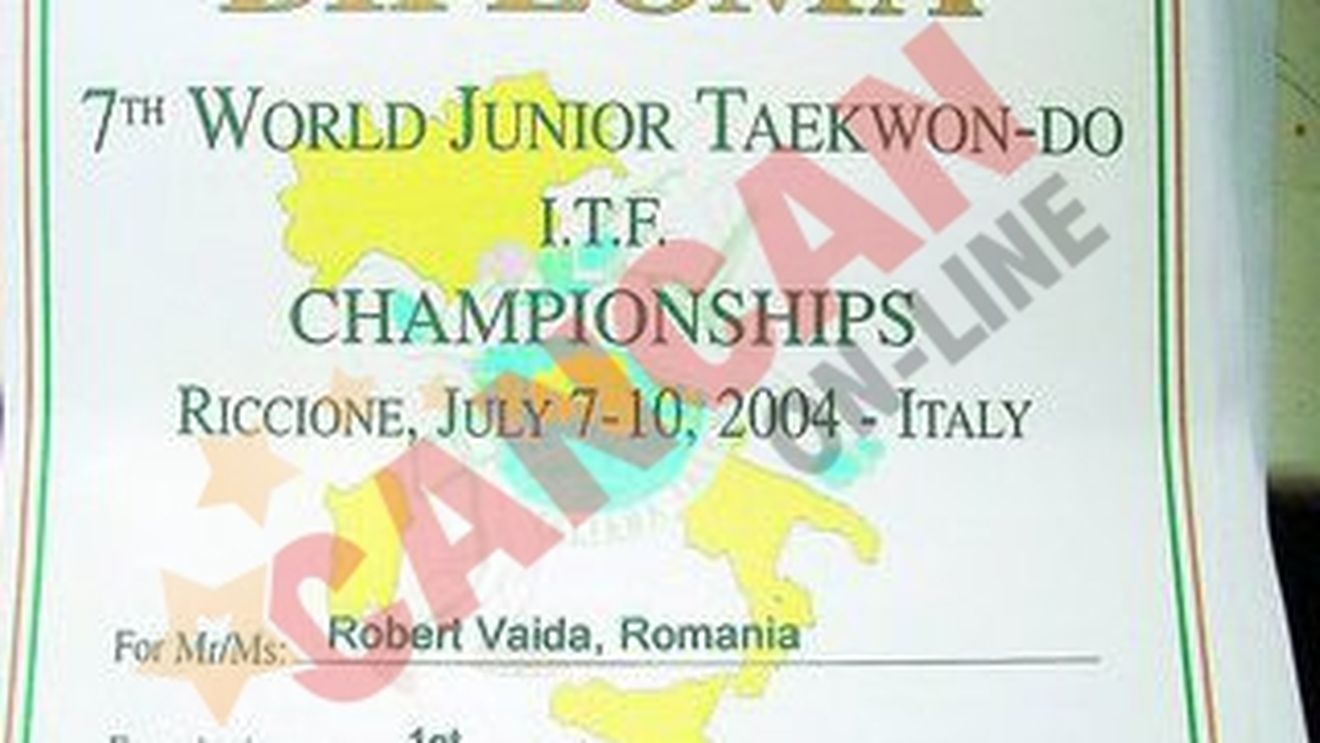 "Este groaznic in celula!"