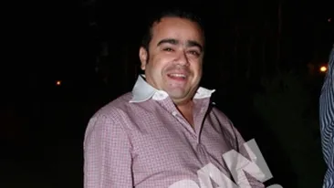 Desi vaneaza ursi si mistreti, Adi Minune are gusturi exotice cand vine vorba de mancare! Vezi ce preparate il innebunesc!