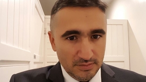 Misu Pricopsitu' a terminat-o cu relatiile pasagere si s-a logodit! A gasit femeia care sa-l faca baiat de casa!