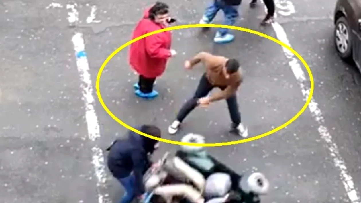 Imagini șocante! O femeie în scaun cu rotile a fost bătută și trântită la pământ, în miezul zilei, de niște indivizi. VIDEO