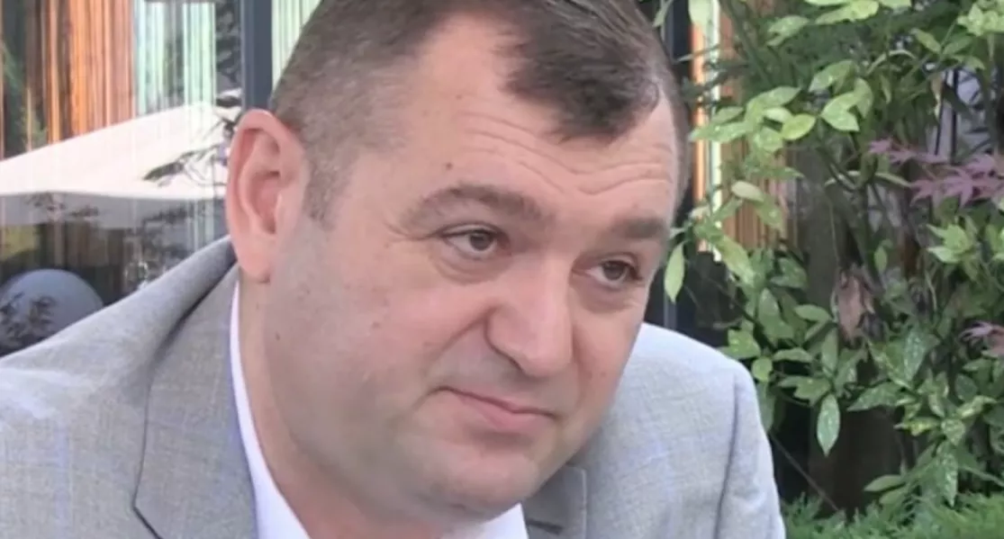 Adrian Petru Luca o acuză pe fosta amantă că l-a otrăvit cu mercur