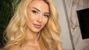 Andreea Bălan, surprinsă în compania unui cunoscut model internațional! Filmarea care a stârnit un val de controverse