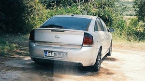 Reacţia autorităţilor constănţene în cazul maşinii suspecte găsită descuiată într-o parcare din Grecia