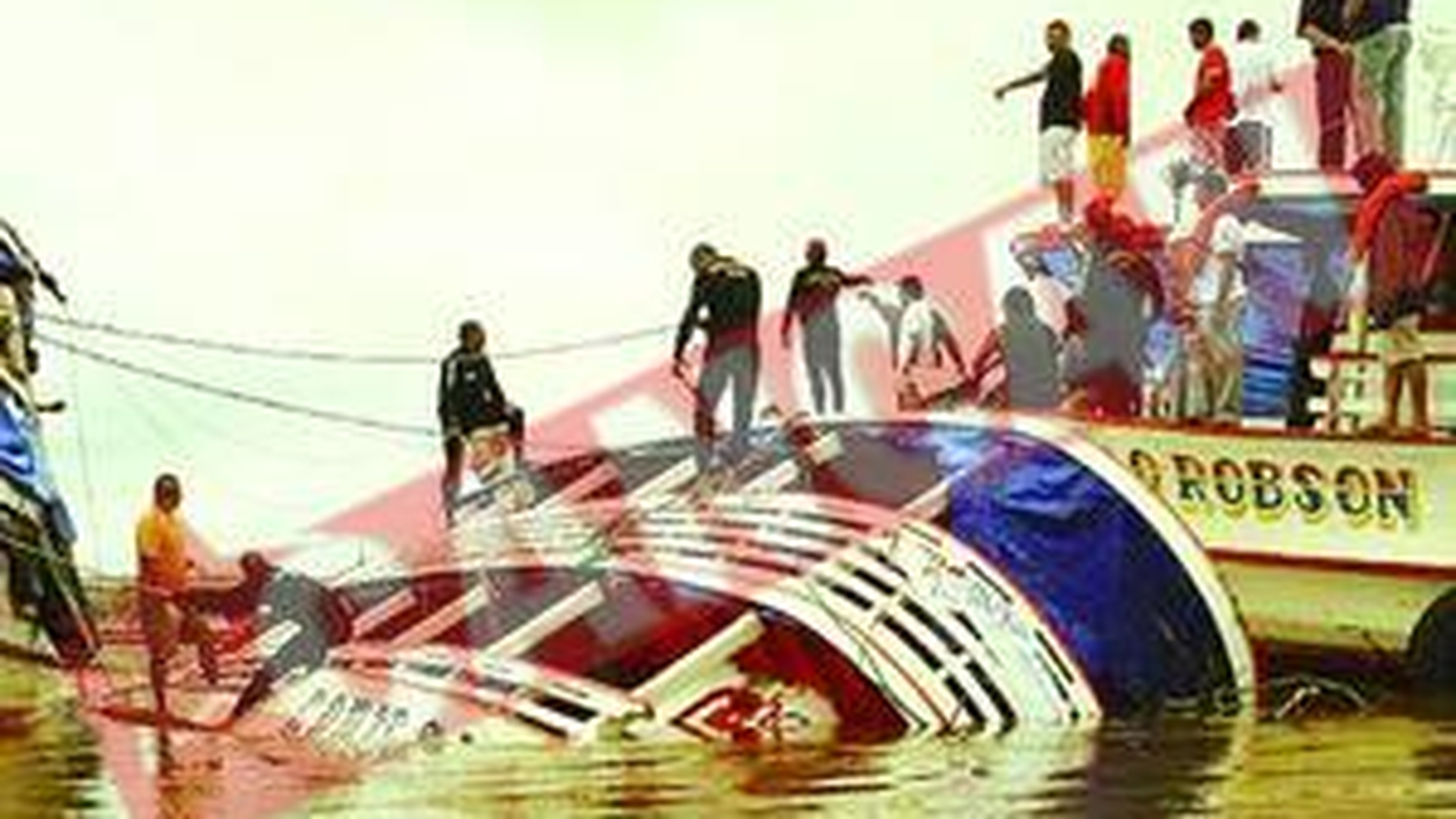 Vapor cu 110 persoane la bord, scufundat in Brazilia