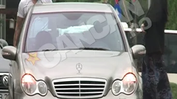 VIDEO Ramona Gabor si-a luat Mercedes de 12.000 de euro! Vezi aici cum arata la volan