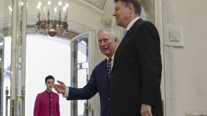 Prinţul Charles, decorat de Klaus Iohannis. Ce i-a spus Alteţei Sale