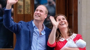 Kate Middleton și Prințul William au dezvăluit numele bebelușului. Micul prinț are trei prenume