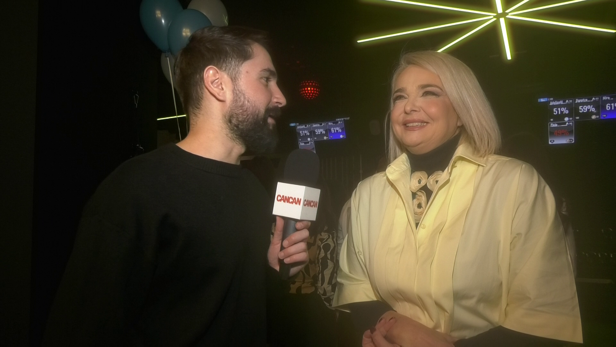 Iuliana Marciuc, despre fiul David: "De macho, nu! Este mult mai introvertit, este foarte serios, foarte selectiv deocamdată. Și cred că îi place și filmul și televiziunea și fotbalul și sportul, deci este un mix între cei doi părinți!" (Foto: captură video)